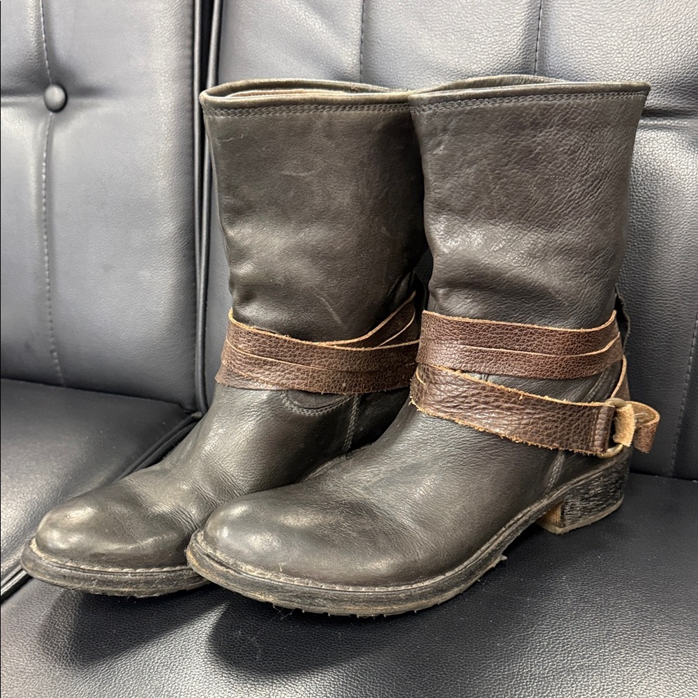 Moma Brand Black and Brown Combat Boots